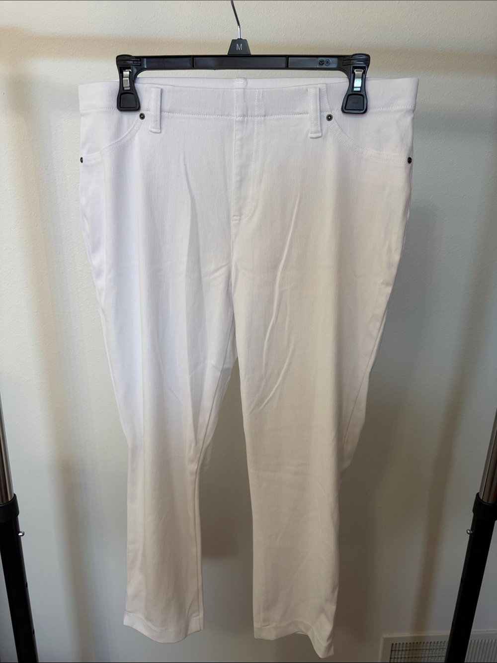 NEW listing XL Time and Tru Crop/Ankle jeggings